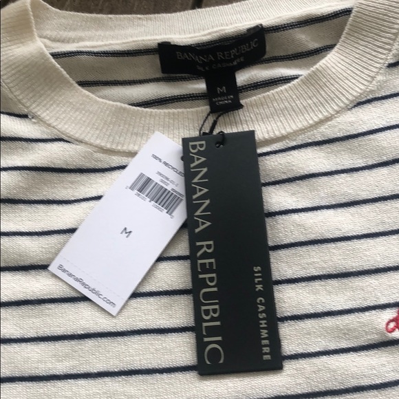 (Sold) Banana Republic Cashmere Daydreamer Sweater - Picture 6 of 6